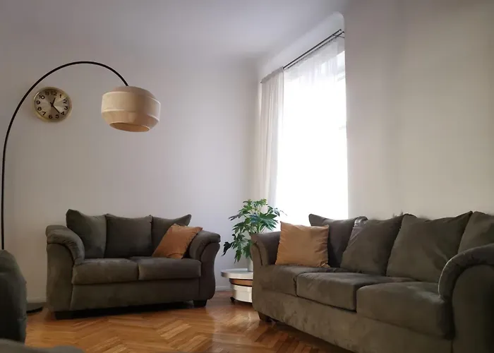 Spacious In Art Nouveau District Free Parking * Riga